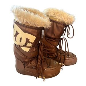 The original DC moon snow boots! 🤎🤍